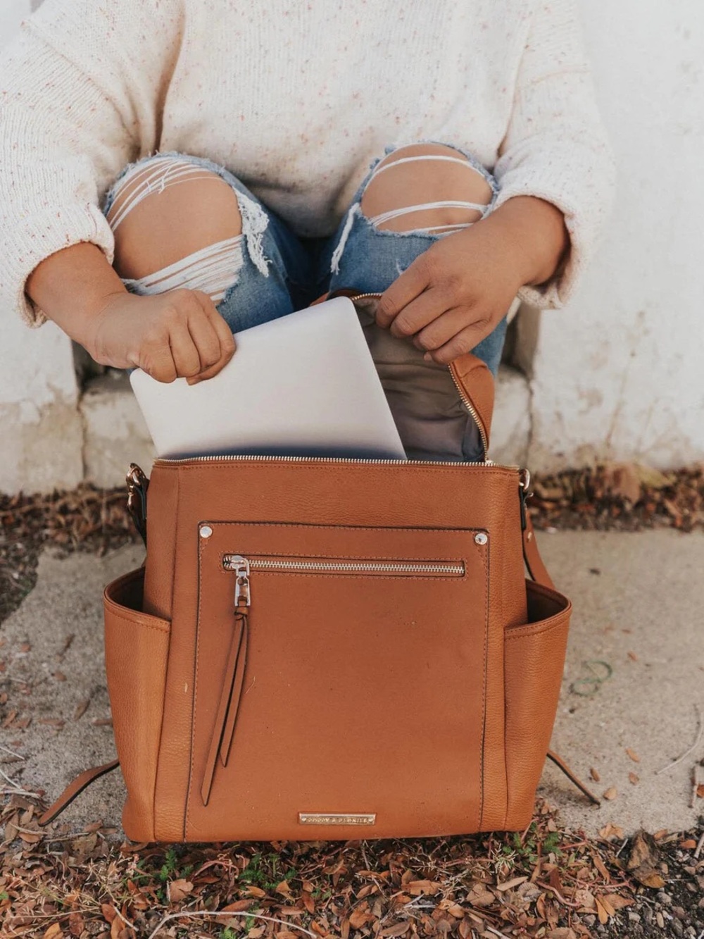 Poppy & Peonies NWOT Commuter Backpack Weekender bag Cognac MISSING STRAP brown - Picture 5 of 12